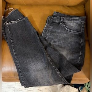 a.n.a High-Rise Straight Jeans - Dark Gray